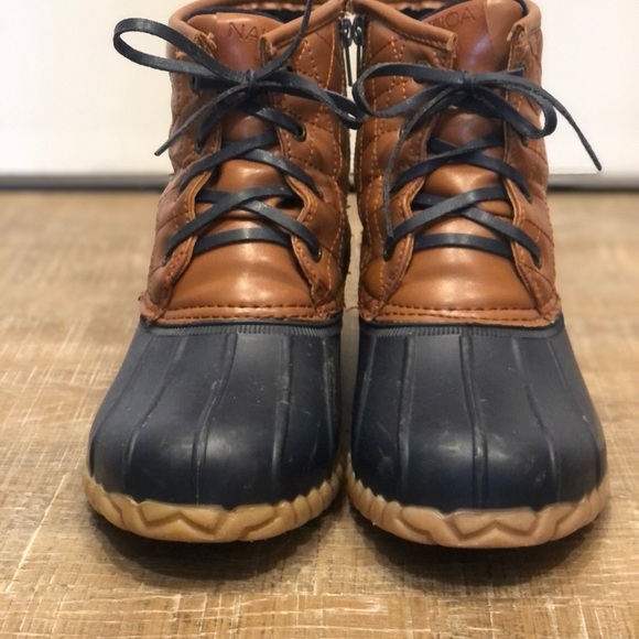 Nautica Women’s Rain Boots - Picture 4 of 5